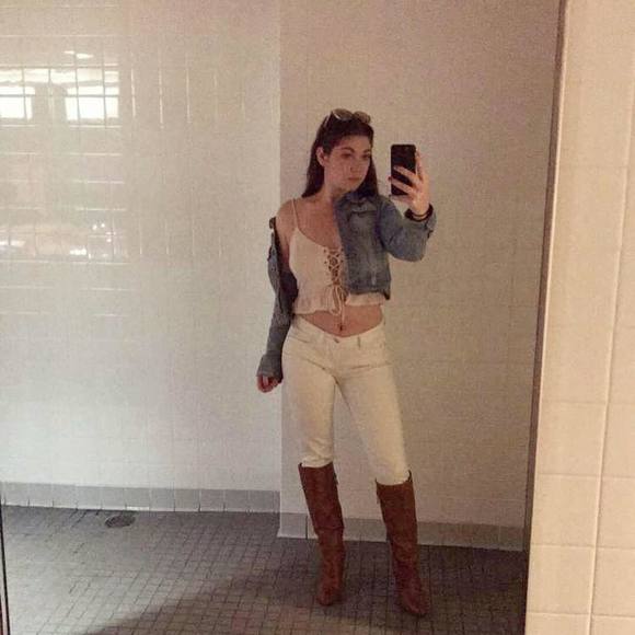 Meet your Posher, Alexandra - Picture 1 of 1